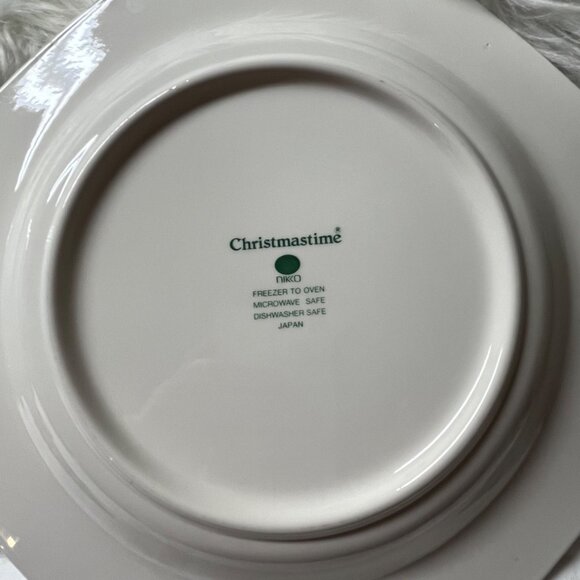 Christmastime Nikko Octagon Dinner Plates Set of 2  Christmas Tree 10 7/8" - Picture 6 of 10